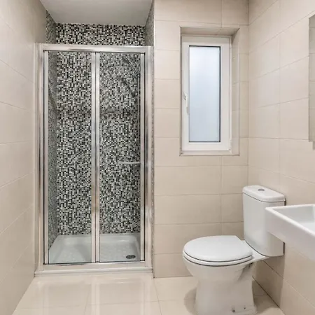 Bnbnova - 2br Penthouse St Julian's - Sea Views & Terrace Apartment